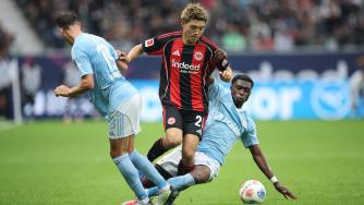 诺伊尔：第三球我知道出击会冒很大风险，当时想提前化解危险